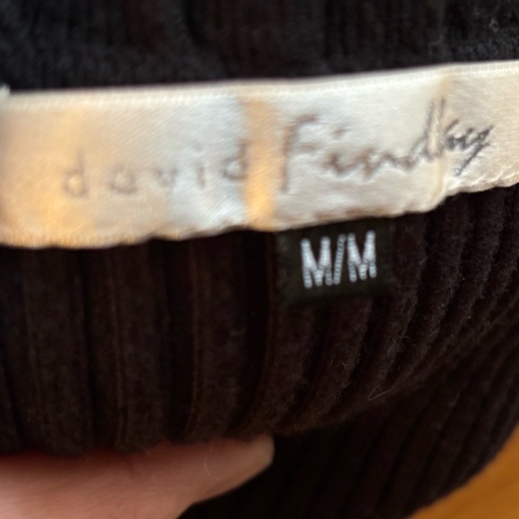 Medium Ribbed Knit Sleeveless Top- David Findlay - Picture 5 of 5